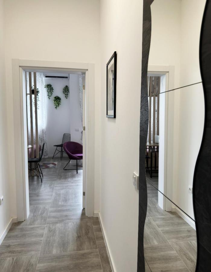 Studio Apartment, 5 Minutes To The Beach Bar Exterior foto